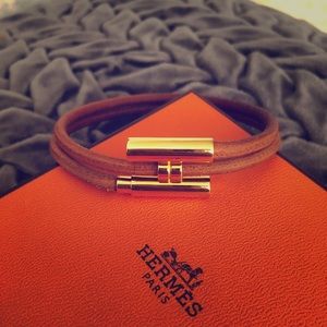 ✨✨😍❤️❤️✅💯HERMES LEATHER BRACELET❤️❤️😍✨✨